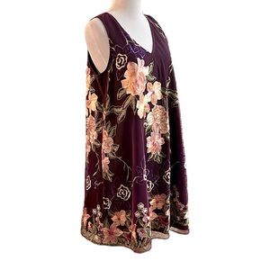 BEIGE BY ECI SLEEVELESS EMBROIDERED FLORAL DRESS PURPLE MULTI SZ S NEW WITH TAGS